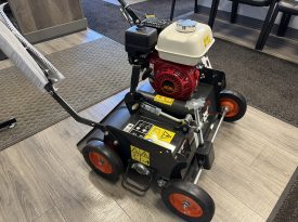 New Bobcat DT18 Dethatcher